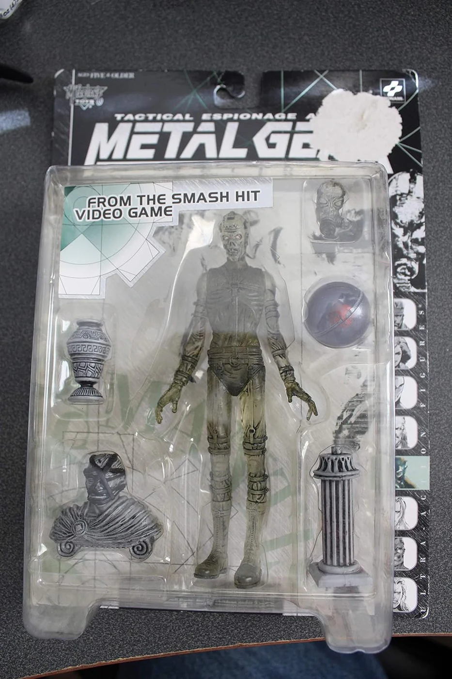 Metal Gear Solid Psycho Mantis (Clear Variant) Action Figure